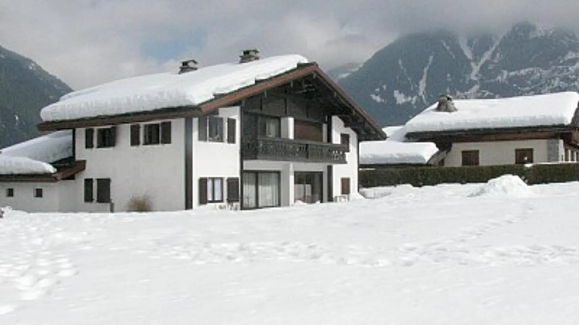 Duplex Mont-Blanc, 3 Chambres, Cheminee, Parking, Animaux Ok - Fr-1-517-11 Chamonix 0*,  Francja